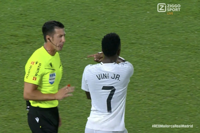 Hình ảnh không đẹp của Vinicius