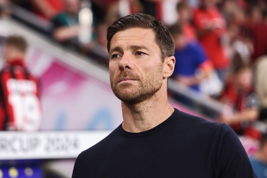 Xabi Alonso: 'Bayern mới là ƯCV vô địch, mục tiêu của Leverkusen là top 4' 