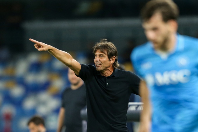 Conte nói gì khi hủy diệt Bologna?