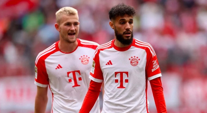 Ảnh bài viết Chốt giá De Ligt - Mazraoui, Man Utd còn cách 13 triệu bảng