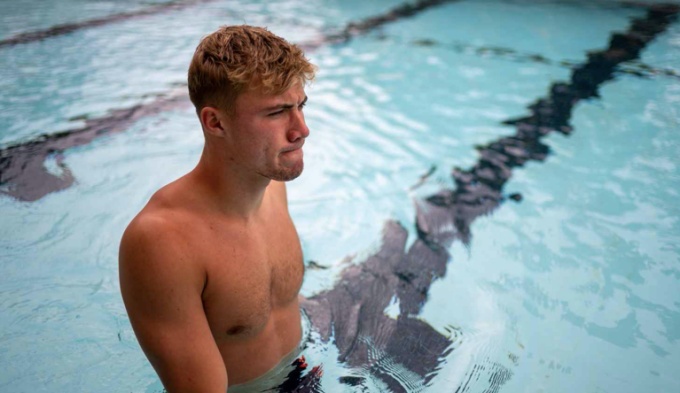 Ảnh bài viết Dàn sao M.U vùi mình ở bể bơi, thái độ của Hojlund khi nghỉ 6 tuần