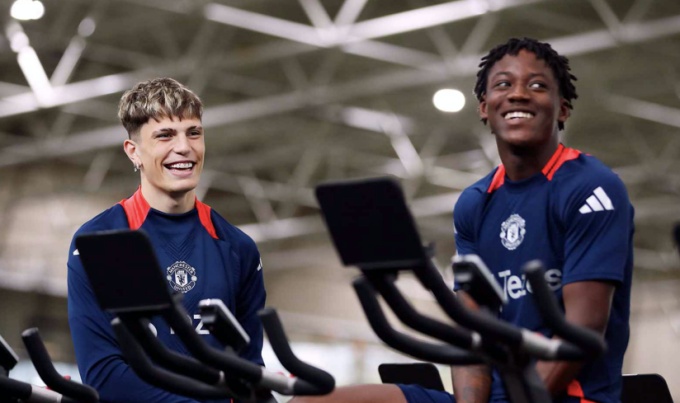 Ảnh bài viết Man Utd đón 4 viện binh trước đại chiến Man City: Mainoo gây chú ý