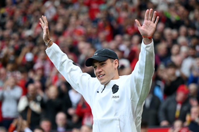 Ảnh bài viết Ugarte bỏ về sớm khi Man Utd thua Liverpool 0-3