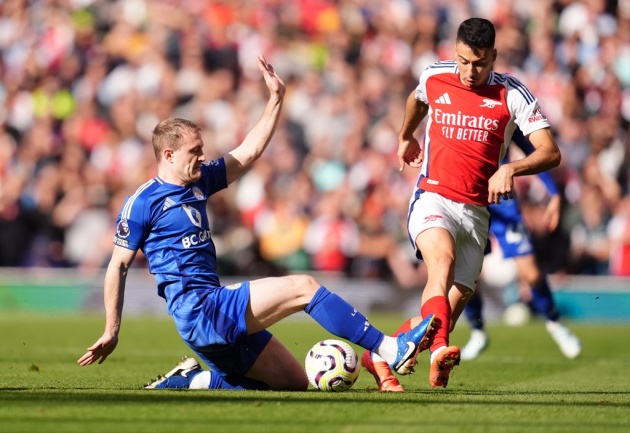 'Leicester tức giận với các trọng tài vì đã công nhận bàn thắng của Arsenal'