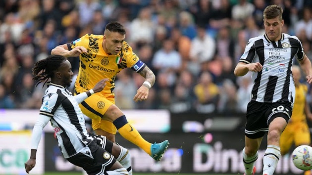 Udinese 2-3 Inter: Martinez thông nòng; Lời đáp của nhà vô địch