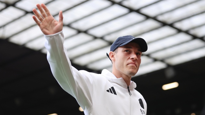 Ảnh bài viết Manuel Ugarte: 'Một tháng khó khăn với Man Utd, tôi lo lắng'