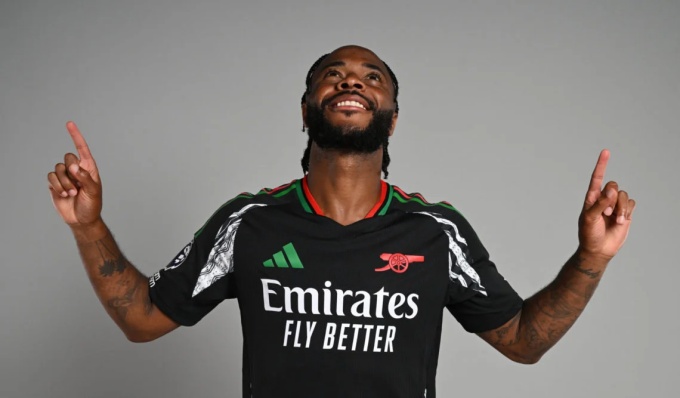 Ảnh bài viết Phản ứng của Rice khi Sterling gia nhập Arsenal