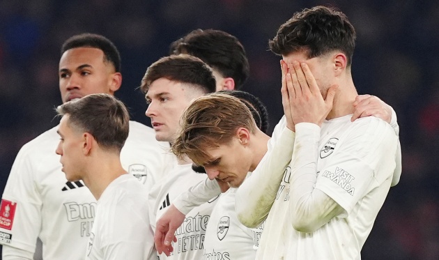 Arsenal đã biết phải làm gì ở phiên chợ đông