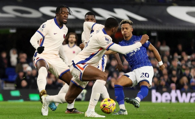 Liên đoàn Bóng đá Anh phạt Chelsea