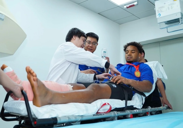 Xuân Son phẫu thuật thành công