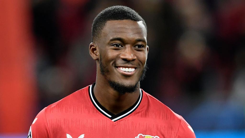 Cựu sao Chelsea được khuyên gia nhập Arsenal