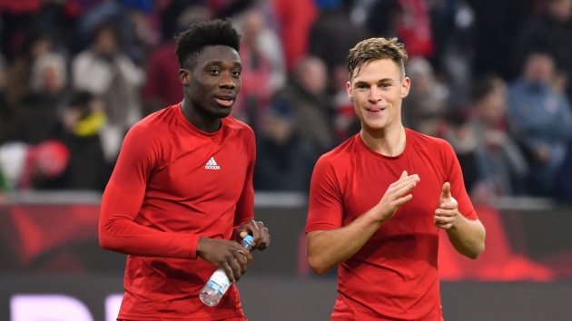 Quá toang! Đòn choáng váng giáng xuống Bayern Munich