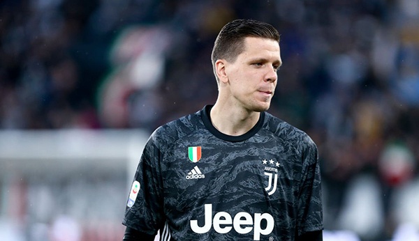 Szczesny mỉa mai Juventus khi thăng hoa với Barcelona