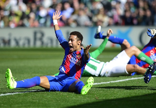 Hòa Betis, Barca dâng chức vô địch cho Real - Bóng Đá