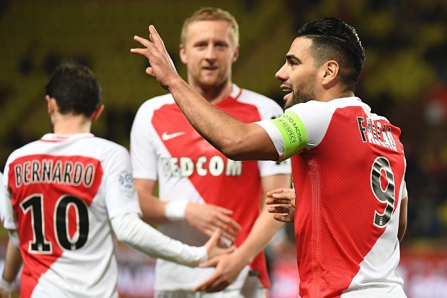 Chùm ảnh: Falcao lập cú đúp, Monaco xây chắc ngôi đầu - Bóng Đá