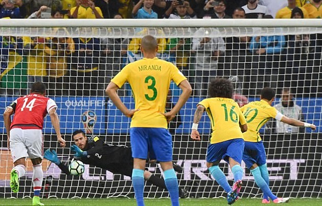 Neymar thăng hoa, Brazil thắng trận thứ 8 liên tiếp - Bóng Đá
