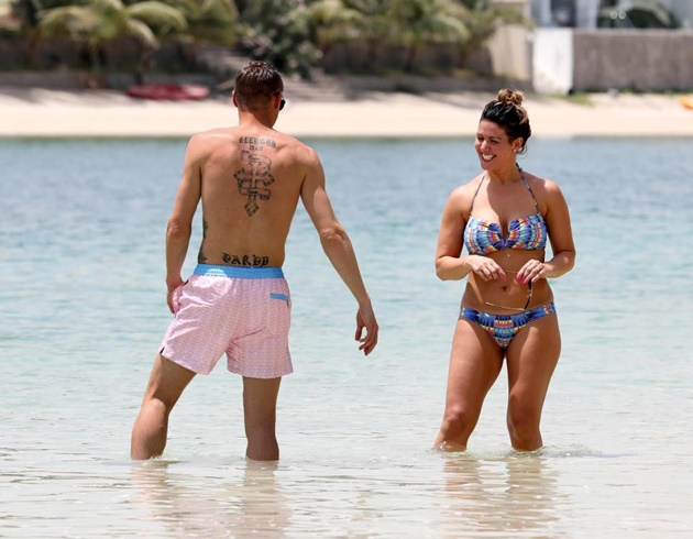 Jamie Vardy hạnh phúc ra mặt bên