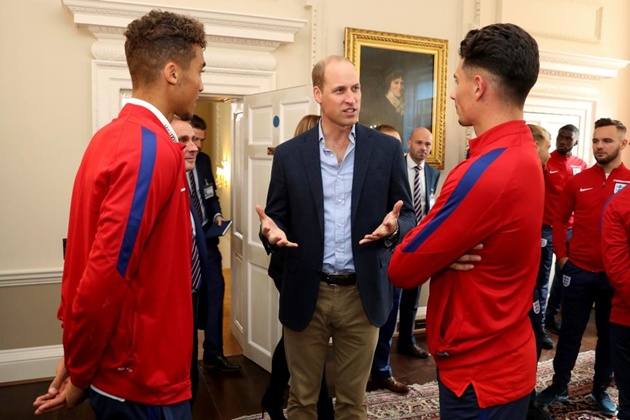 Dàn sao U20 Anh vinh dự diện kiến hoàng tử William  - Bóng Đá