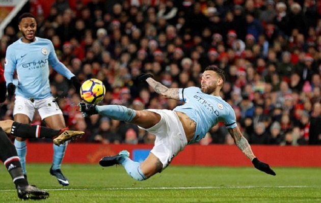 TRỰC TIẾP Man Utd 1-2 Man City: Rút Jesus, Pep cố thủ (H2) - Bóng Đá