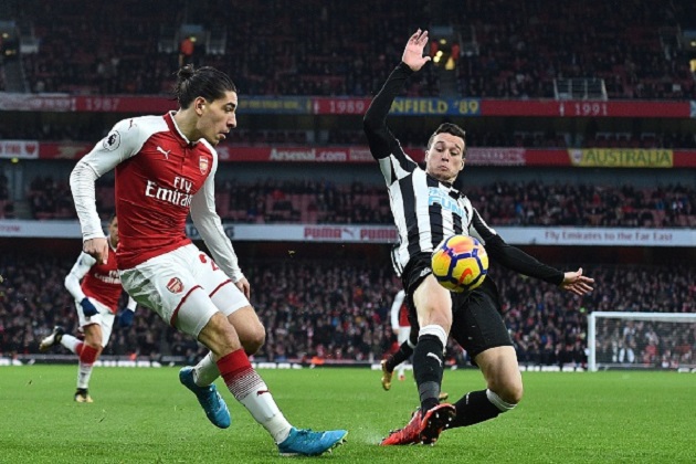 TRỰC TIẾP Arsenal 1-0 Newcastle: Ozil volley thành bàn (H1) - Bóng Đá