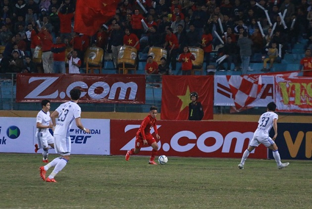 TRỰC TIẾP U23 Việt Nam 0-1 Ulsan Hyundai: Sai lầm của Văn Khánh (H1) - Bóng Đá
