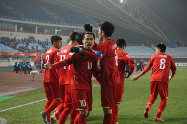 TRỰC TIẾP U23 Iraq 1-1 U23 Việt Nam: Tiến Dũng bị đánh bại ở chấm phạt đền (H1) - Bóng Đá
