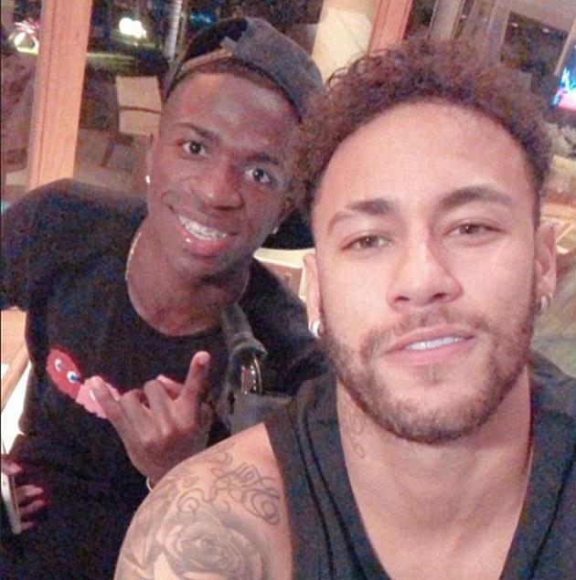Neymar hội ngộ đàn em ở sòng bài - Bóng Đá