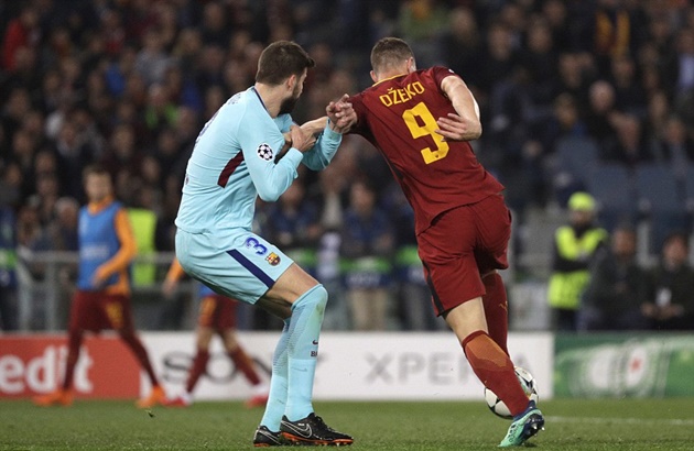 5 điểm nhấn Roma 3-0 Barca: Khi Dzeko hóa thành 