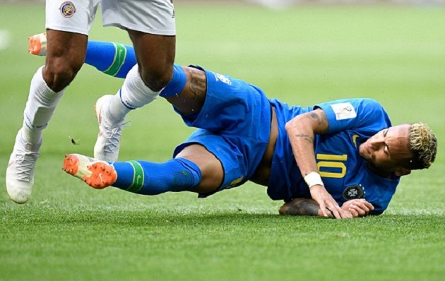 TRỰC TIẾP Brazil 0-0 Costa Rica: Neymar bỏ lỡ cơ đối mặt (H1) - Bóng Đá