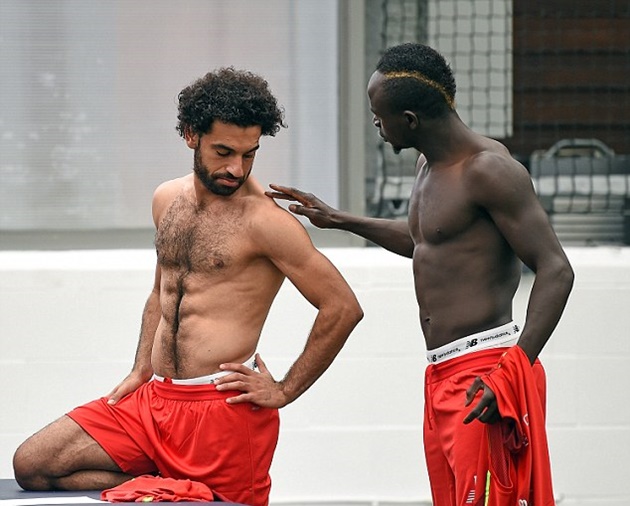 Trở lại sau kì nghỉ phép, Salah gây ấn tượng bằng những cú 
