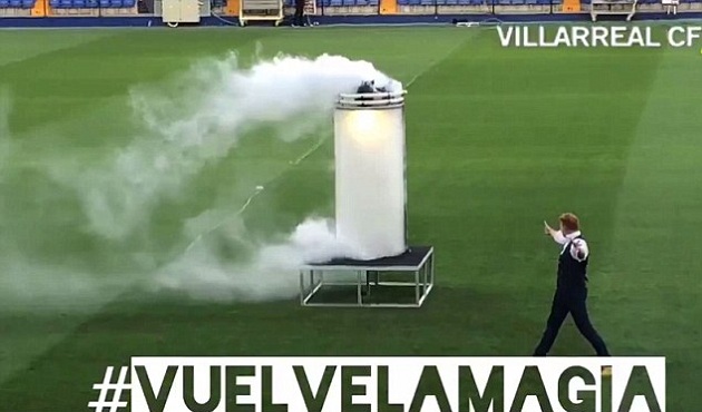 Villareal giúp Santi Cazorla có màn ra mắt 