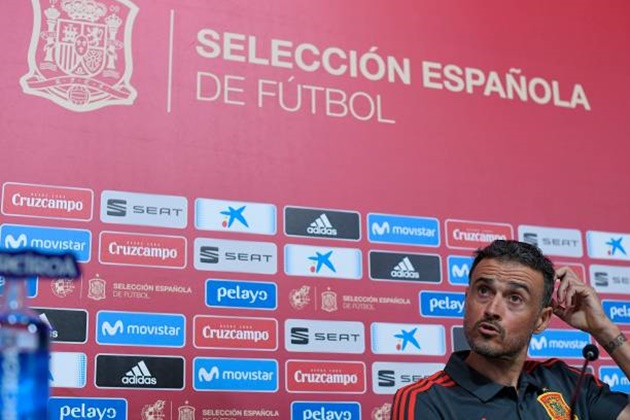 Tây Ban Nha chưa đá, Luis Enrique đã khiến học trò nể phục với hành động này - Bóng Đá