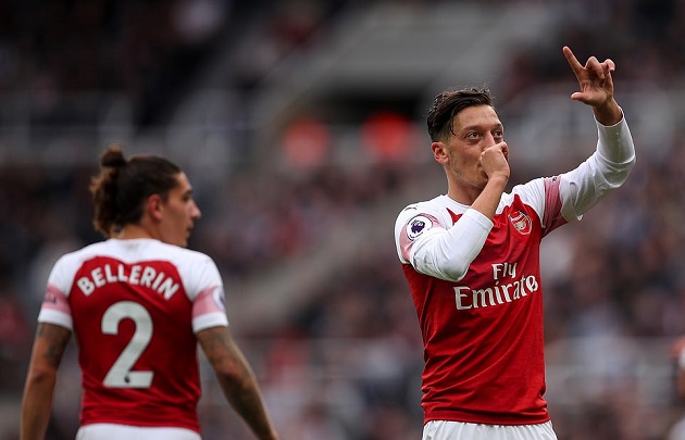 Dư âm chiến thắng Arsenal: Emery đặt dấu ấn, Ozil đập tan nghi ngờ - Bóng Đá