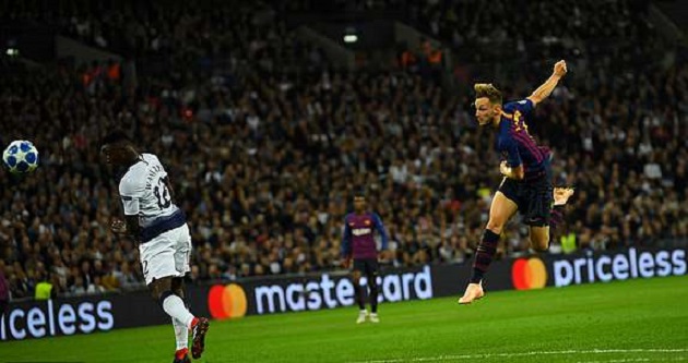 Messi lên đồng, Rakitic quyết không chịu kém với siêu phẩm để đời trước Tottenham - Bóng Đá