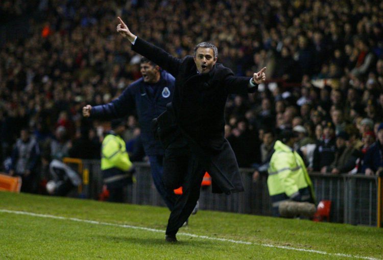Điểm lại những pha ăn mừng quá khích của Mourinho trong lịch sử - Bóng Đá