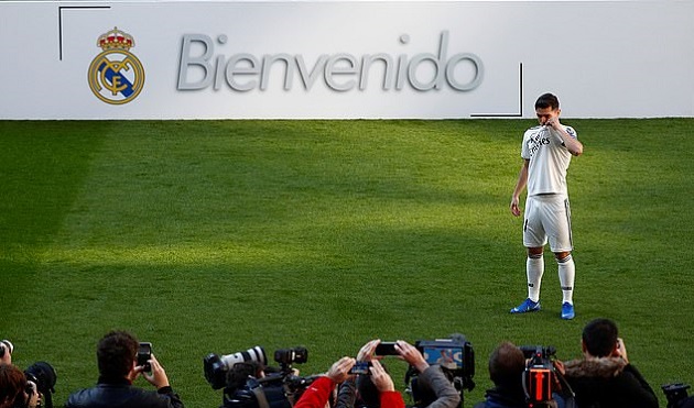 Tân binh đầu tiên ra mắt Real, Benzema có người chia lửa - Bóng Đá