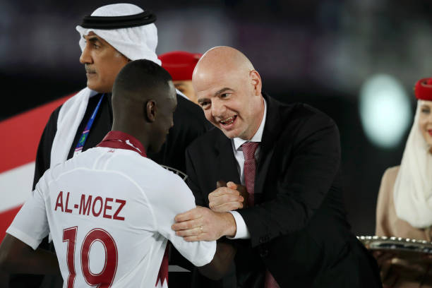 Người hùng dân tộc Qatar khoe chiến tích vẻ vang ngay sau trận Chung kết - Bóng Đá