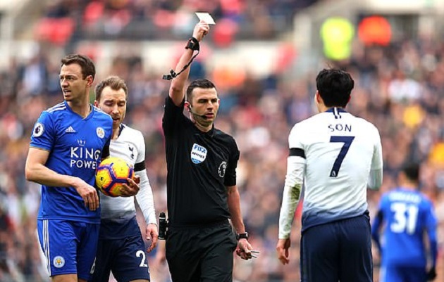 Tottenham gác Man Utd 9 điểm trong ngày Vardy sút hỏng phạt đền - Bóng Đá