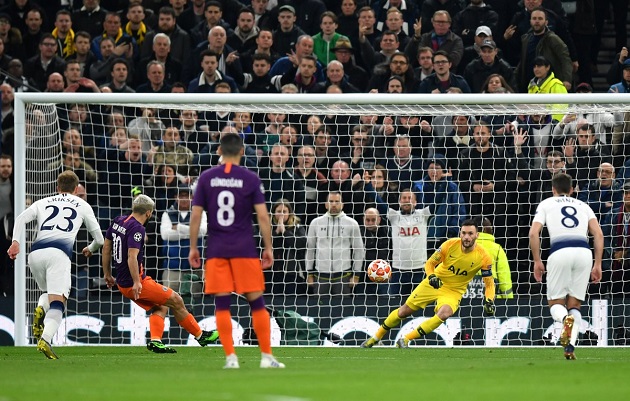 TRỰC TIẾP Tottenham 0-0 Man City: Aguero sút hỏng phạt đền (H1) - Bóng Đá