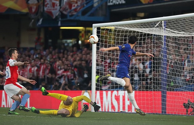 Chelsea hiên ngang vào Bán kết trong ngày Giroud thiết lập kỉ lục khó tin - Bóng Đá