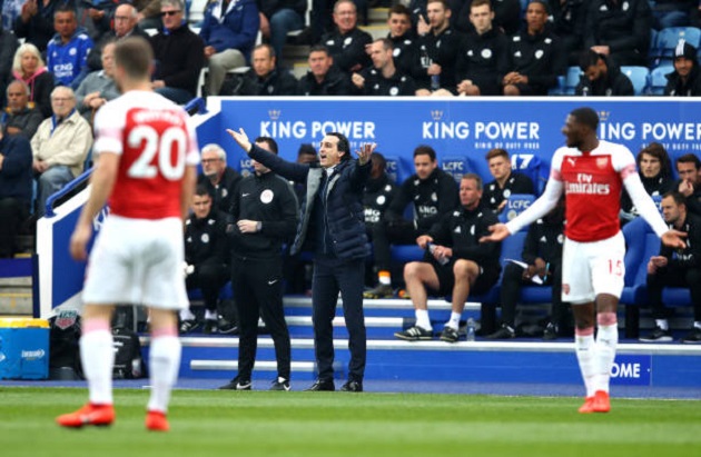 Emery nỗi cơn thịnh nộ với trọng tài sau khi học trò đá văng Arsenal khỏi top 4 - Bóng Đá