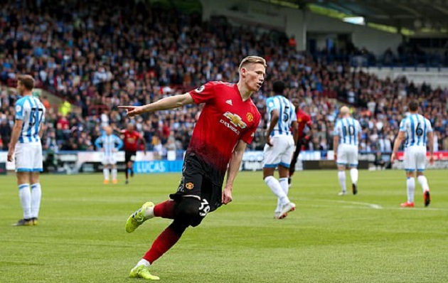 5 điểm nhấn Huddersfield 1-1 Man Utd: Solsa bất lực, Viên ngọc thô cứu rỗi mùa bóng - Bóng Đá