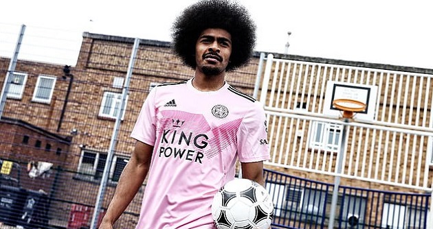 Màn ra mắt áo đấu sân khách đậm chất nghệ sĩ đường phố của Leicester - Bóng Đá