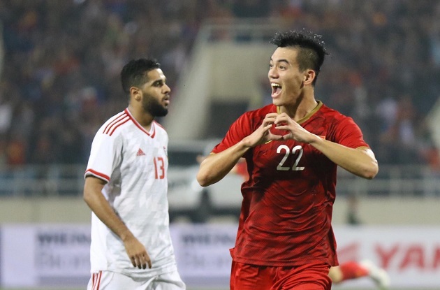 Việt Nam nên bung sức với trận gặp Malaysia hay UAE? - Bóng Đá
