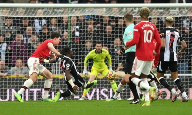 5 điểm nhấn Newcastle 1-1 Man Utd: Cavani cứu rỗi ngày tệ hại của CR7 - Bóng Đá