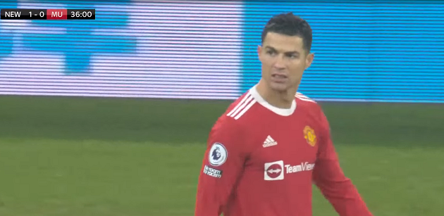 Cái nhăn mặt của Ronaldo là một lời cảnh tỉnh cho Rashford - Bóng Đá