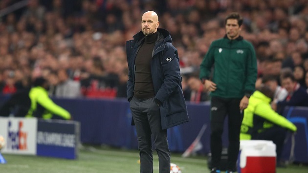 rik Ten Hag told to swerve Man Utd move for divisive old boy - Bóng Đá