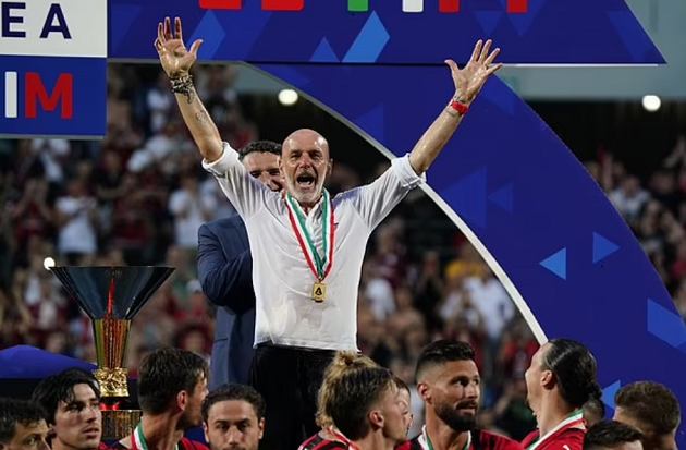HLV Milan bị cướp huy chương vô địch Serie A - Bóng Đá