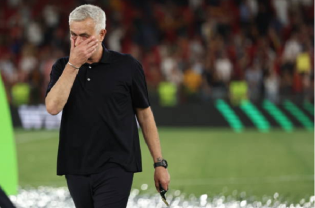 50 sắc thái của Jose Mourinho ngày Roma nhận cúp - Bóng Đá
