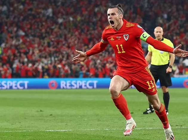 Đưa Wales đi World Cup, Gareth Bale trở thành món hàng hot - Bóng Đá